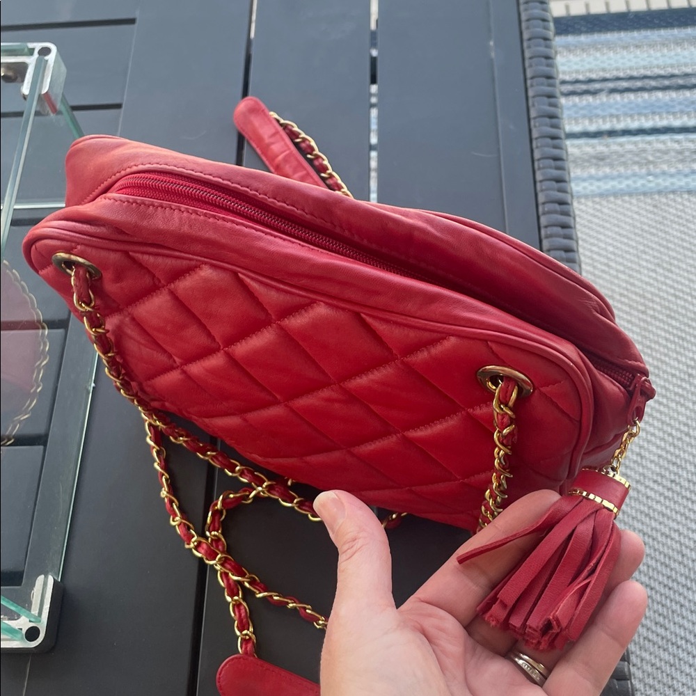 Quilted genuine leather red purse with matching heels - Picture 12 of 12